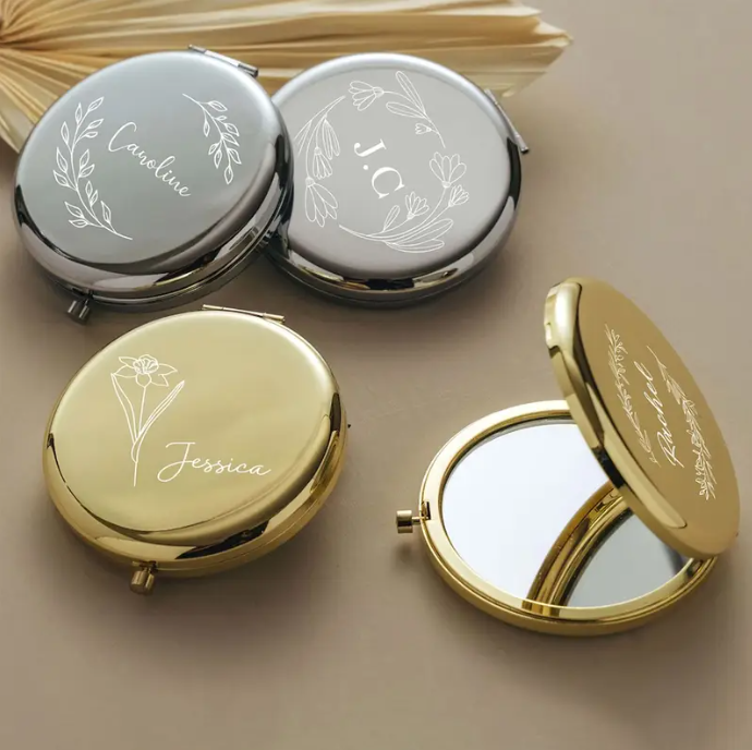 PG27 - Personalized Compact Mirror